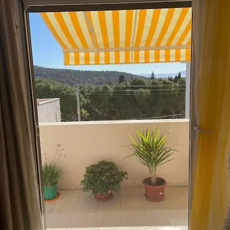 Evalacati - Stylish Flat Yellow Çeşme
