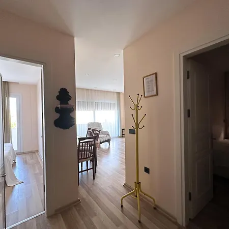 Lägenhet Evalacati - Stylish Flat Yellow Çeşme